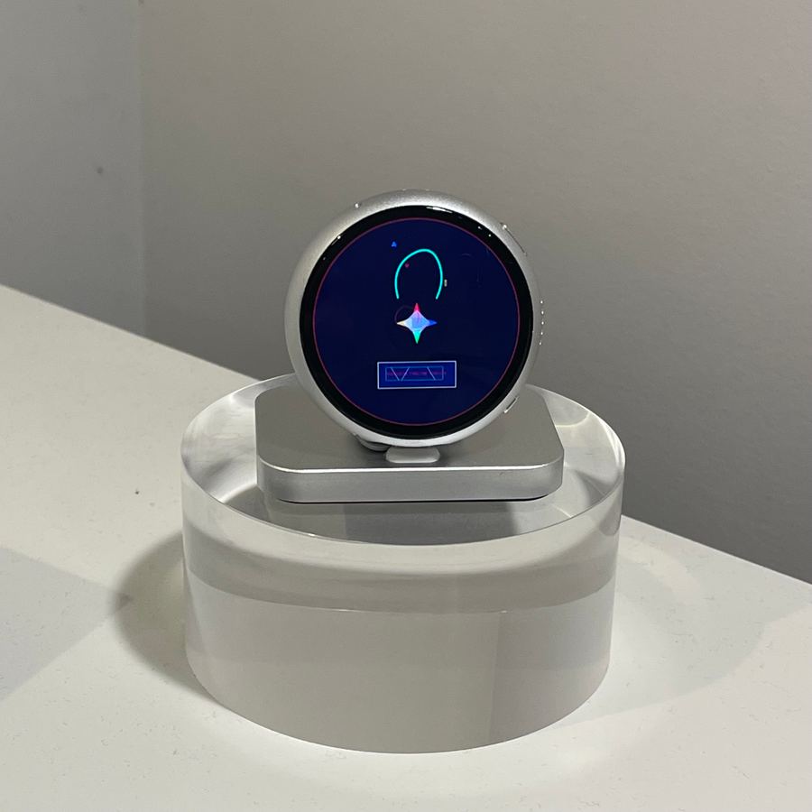 Q7 Entity Display Scope on its charging dock